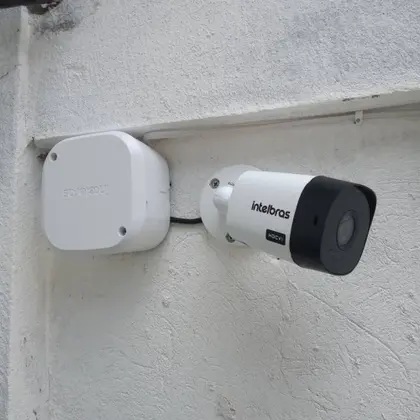 Instalação de câmeras em loja no Centro de BH