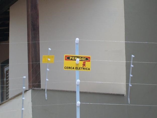 Instalação de cerca elétrica em residência no bairro Ingá - Betim