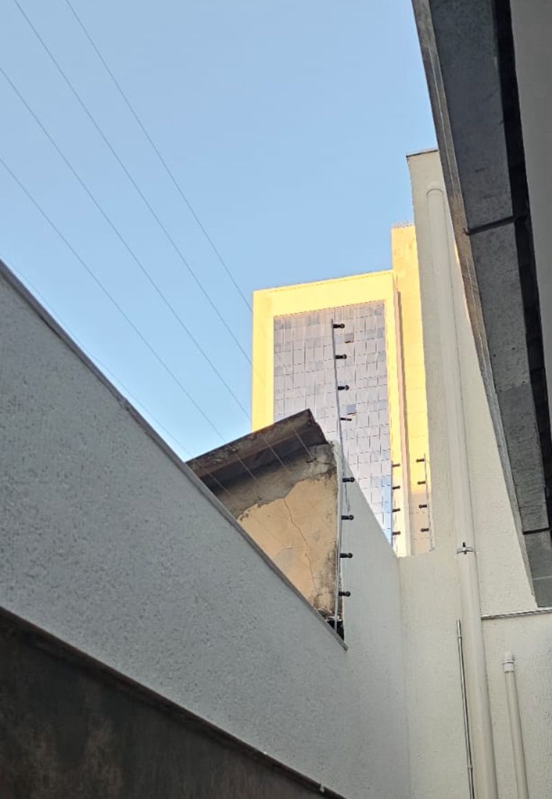 Instalação de cerca elétrica em residência no Centro de Lagoa Santa